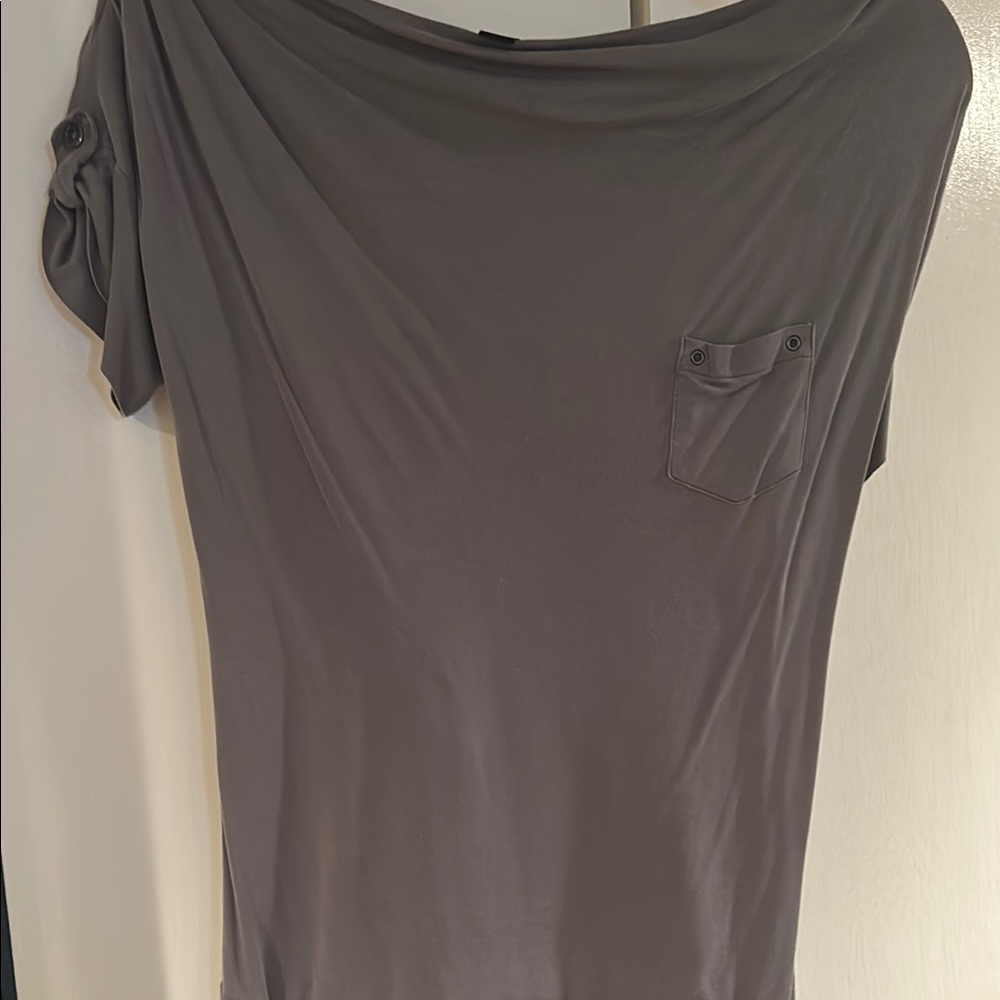 Banana Republic Gray Asymmetrical Short Sleeve Tee